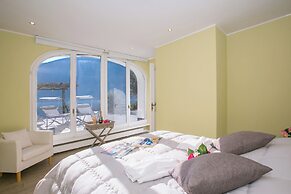 Villa Lugano Lakefront
