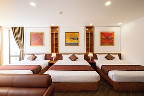 La Fleur Premium Central Apartment