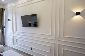 La Fleur Premium Central Apartment