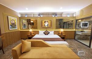 La Fleur Premium Central Apartment