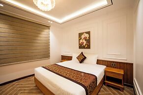 La Fleur Premium Central Apartment