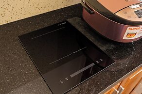 La Fleur Premium Central Apartment