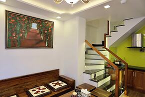 La Fleur Premium Central Apartment