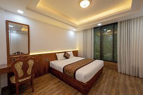 La Fleur Premium Central Apartment