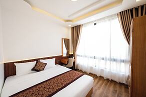 La Fleur Premium Central Apartment