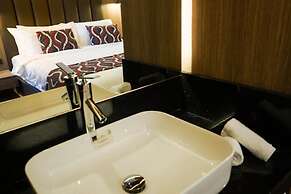UNWND Boutique Hotel Makati