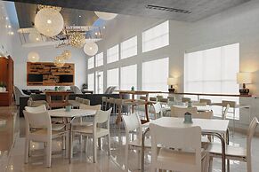 Element New York Wood Ridge