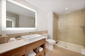 Element New York Wood Ridge