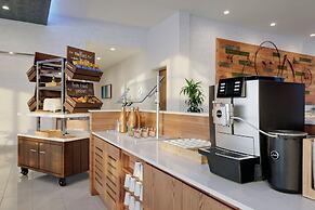 Element New York Wood Ridge