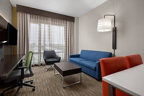 Holiday Inn Express & Suites Woodside LaGuardia Airport by IHG