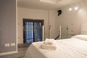 Contemporary 2 Bedroom Flat near University