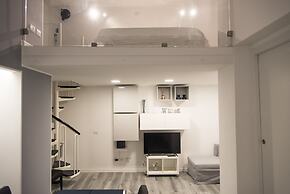 Contemporary 2 Bedroom Flat near University