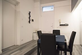 Contemporary 2 Bedroom Flat near University
