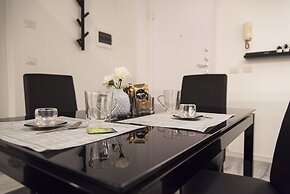 Contemporary 2 Bedroom Flat near University