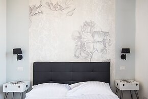 Stylish 1 Bedroom Flat in City Life District