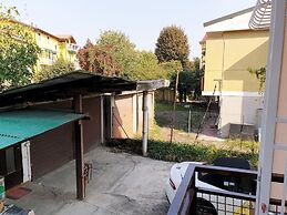 Comfortable Apartment in Residential Area