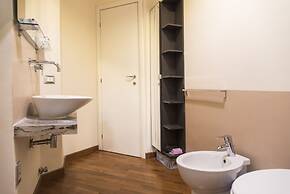 Delicious Apartment in Shopping District