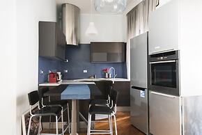 Delicious Apartment in Shopping District