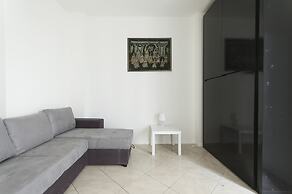 Studio Flat in a Quiet Place