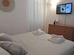 Bohemian 1 Bedroom Flat in Brera District