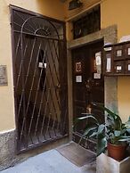 Bohemian 1 Bedroom Flat in Brera District