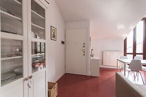 Intimate Attic Flat near Politecnico University