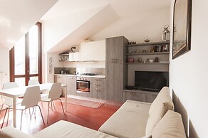 Intimate Attic Flat near Politecnico University