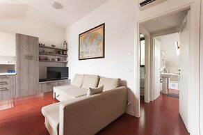 Intimate Attic Flat near Politecnico University