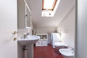 Intimate Attic Flat near Politecnico University