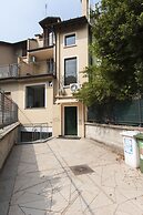 Intimate Attic Flat near Politecnico University