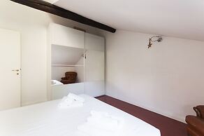 Intimate Attic Flat near Politecnico University
