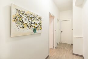 Bright 1 Bedroom near MM1