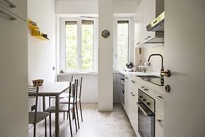 2 Bedrooms Flat near Bocconi, Iulm, Navigli