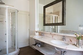 Charming & Elegant Flat near Centrale / Repubblica