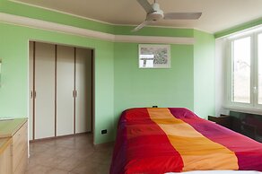 Typical Apartment on River Naviglio / Darsena