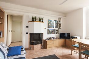 Typical Apartment on River Naviglio / Darsena