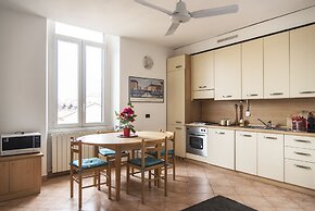 Typical Apartment on River Naviglio / Darsena