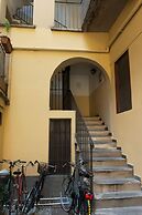 Typical Apartment on River Naviglio / Darsena