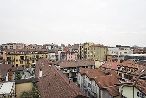 Typical Apartment on River Naviglio / Darsena