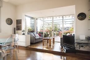 The Traveller's Terrace