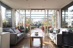 The Traveller's Terrace