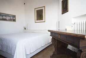 The Traveller's Terrace