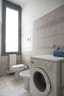 Bright & Cozy Flat near Navigli, Iulm, Tortona