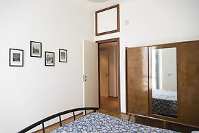 Bright & Cozy Flat near Navigli, Iulm, Tortona