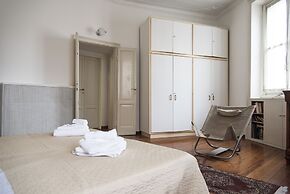 Pleasant 2 Bedrooms Flat in Brera