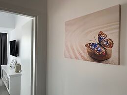 Maritimo Luxury ApartHotel