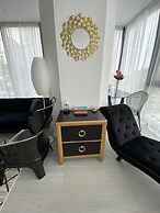 Maritimo Luxury ApartHotel