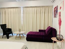 Maritimo Luxury ApartHotel