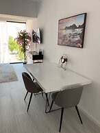 Maritimo Luxury ApartHotel