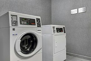 Courtyard by Marriott Hamilton